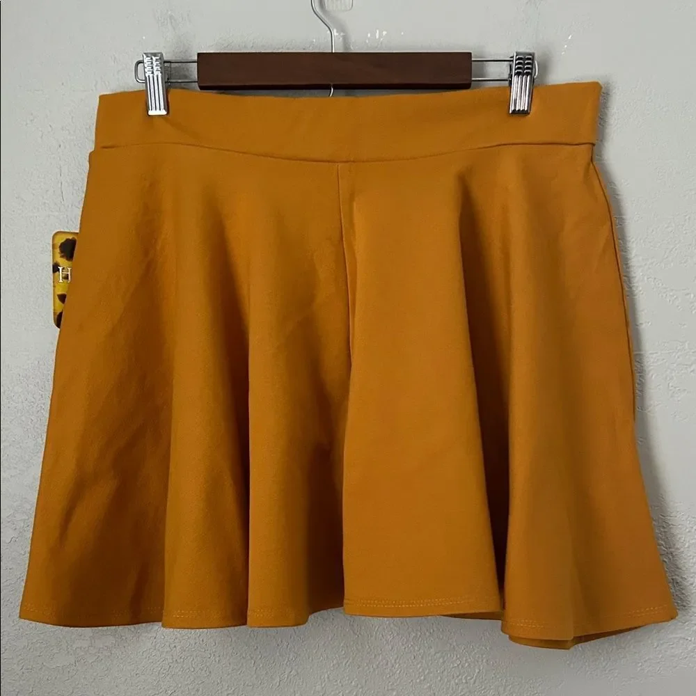 Hybrid & Company Size XL Basic Versatile Skirt Stretchy Flared Mini Skater Skirt